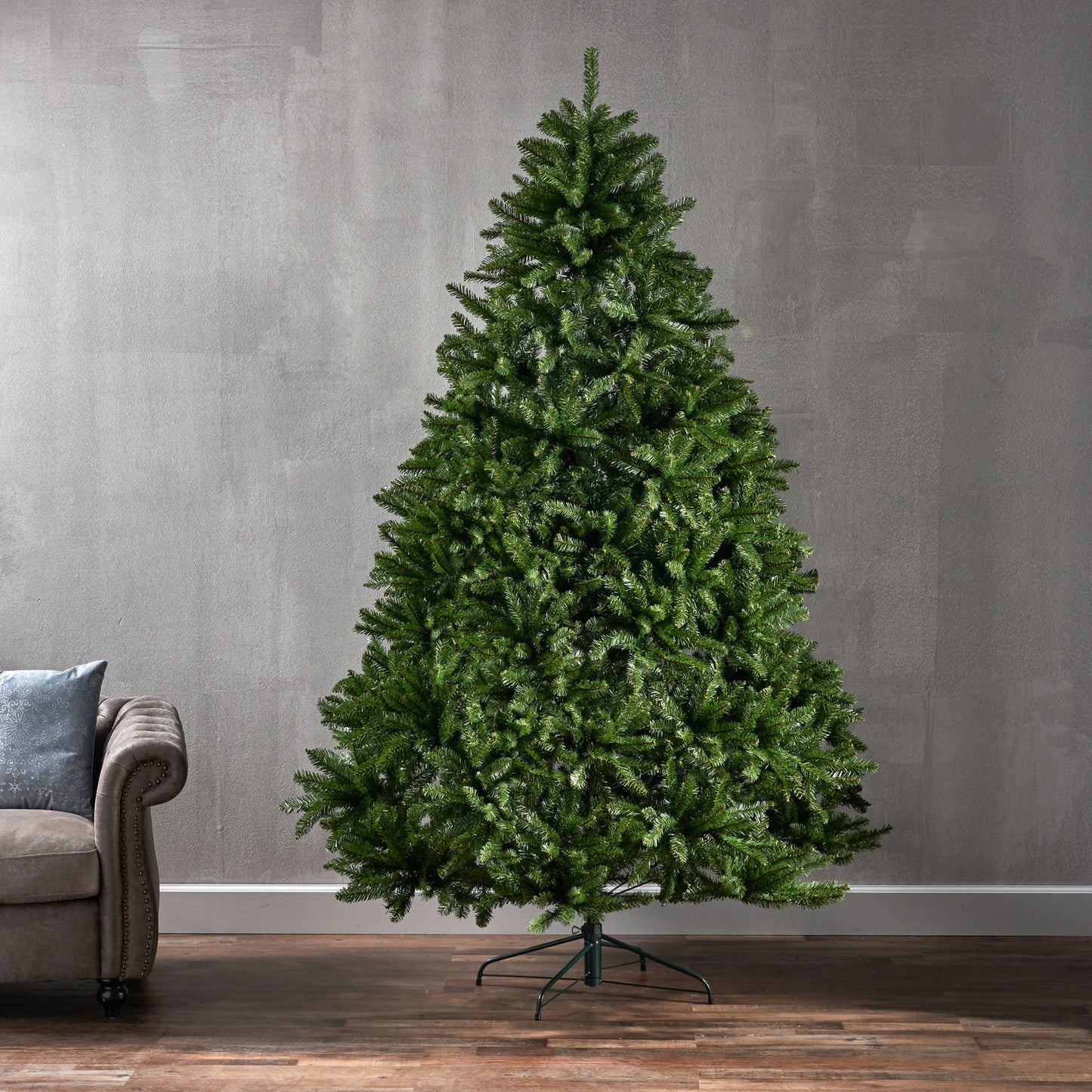 Christmas Tree - 7.5 feet