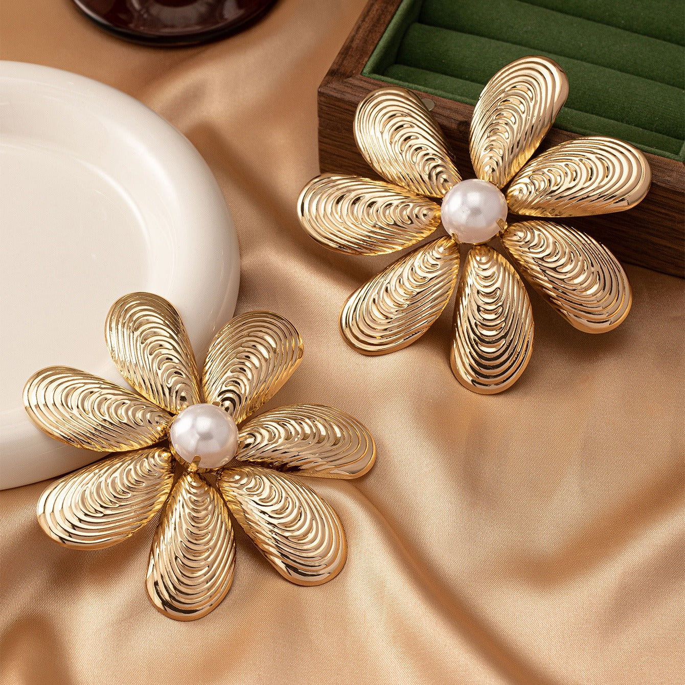 seven petal large flower earrings, exaggerated