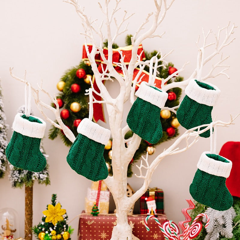 New Christmas Decorative Supplies Green Knitted Socks Mini Christmas Socks Hangers Christmas Tree Decorative Socks