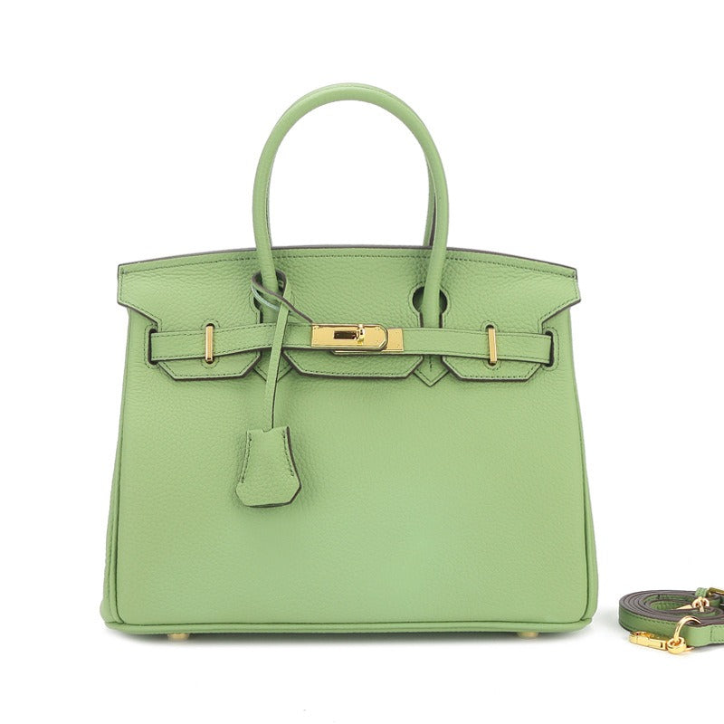 *2025 Handbag Alert* New shoulder bag in up to 22 colors and 2 sizes