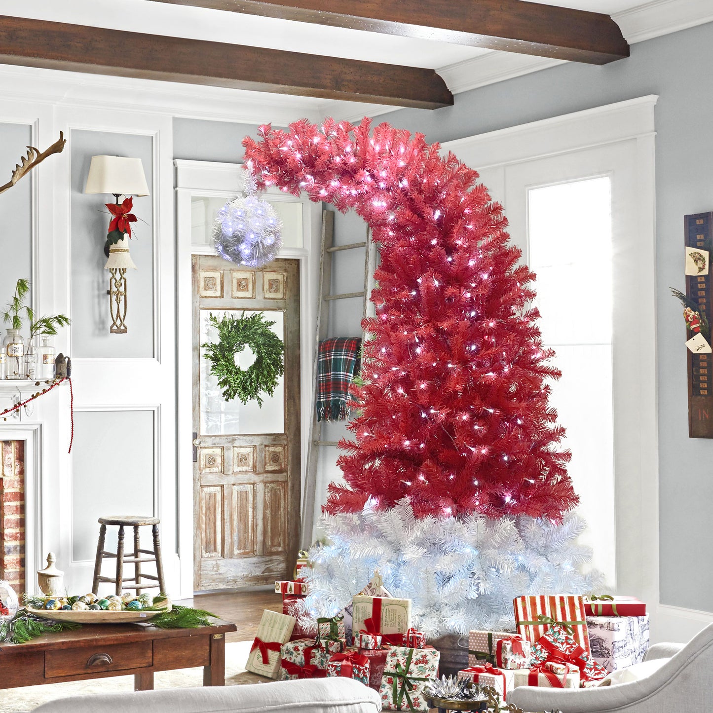 *New Christmas Tree Alert* 6FT hinge fir, artificial. Curved top Christmas tree, bendable, 1250 lush branch hints, 300 LED Christmas lights
