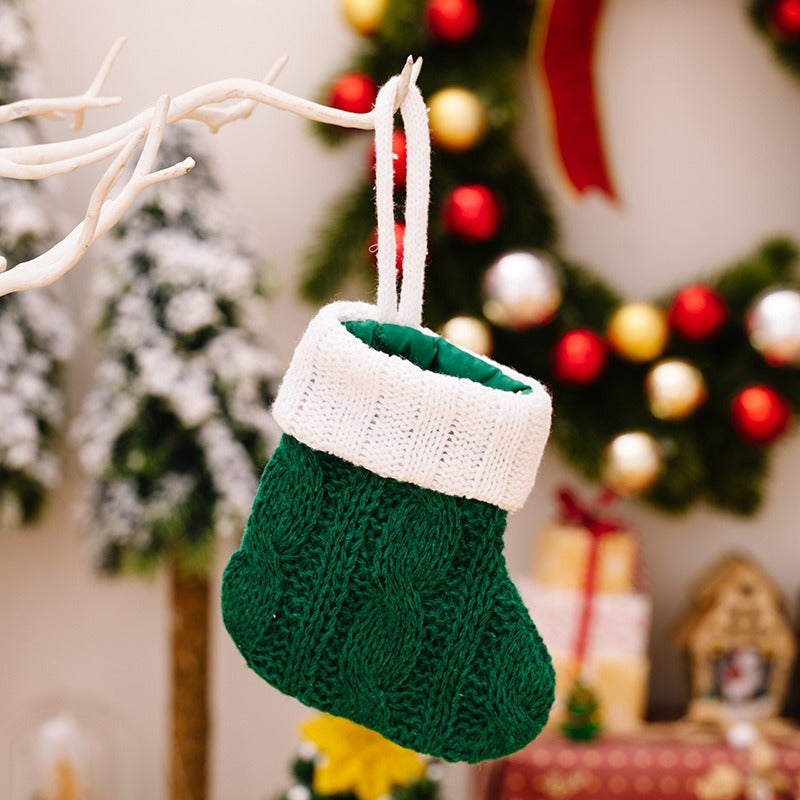 New Christmas Decorative Supplies Green Knitted Socks Mini Christmas Socks Hangers Christmas Tree Decorative Socks