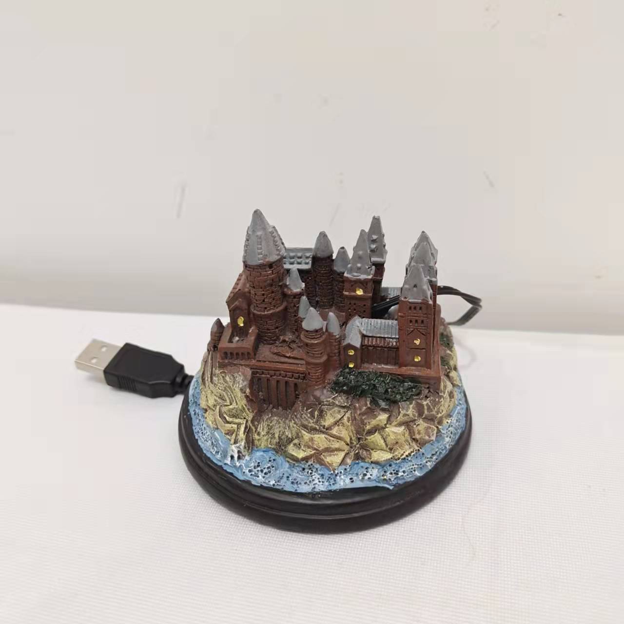 *New Christmas Decor Alert* HP - Wizard Castle Resin Lamp