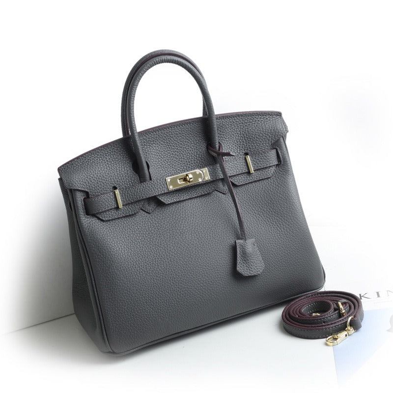 *2025 Handbag Alert* New shoulder bag in up to 22 colors and 2 sizes