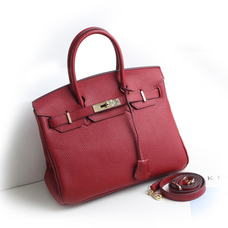 *2025 Handbag Alert* New shoulder bag in up to 22 colors and 2 sizes