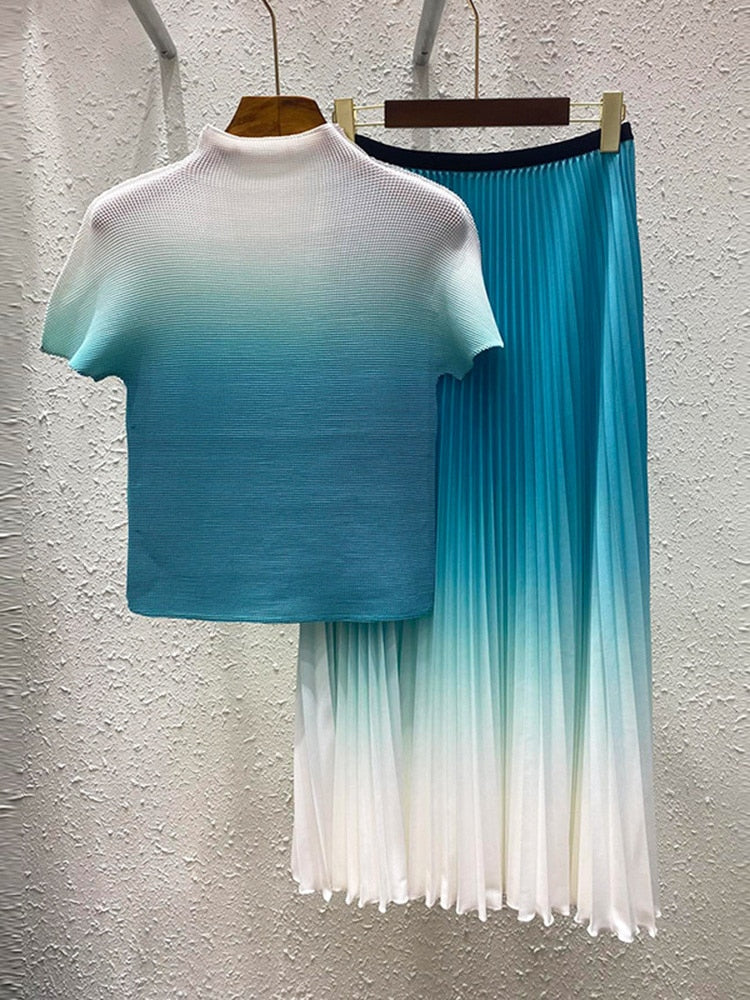 New Gender Fluid Pleated Temperament One Size Gradient Color Super Elastic Dress