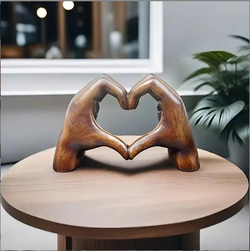 Creative Mother's Day heart-shaped resin statue gift home living room desktop decoration
