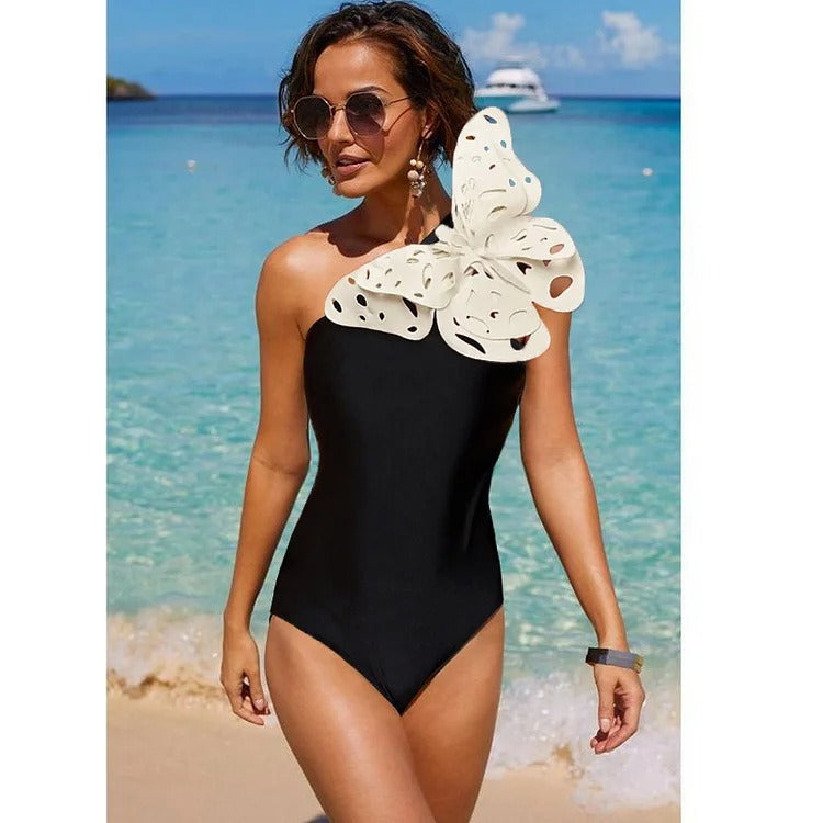 “3D butterfly” decorative 2-piece for a night out