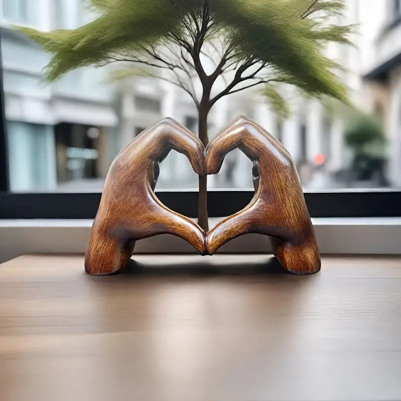 Creative Mother's Day heart-shaped resin statue gift home living room desktop decoration