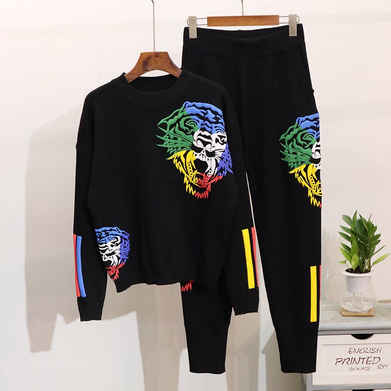 Unisex -Autumn or Winter Knitted Suit Fashion Embroidered Tiger Head Sweater Top + Pants Knitted Tracksuit 2 Piece Set