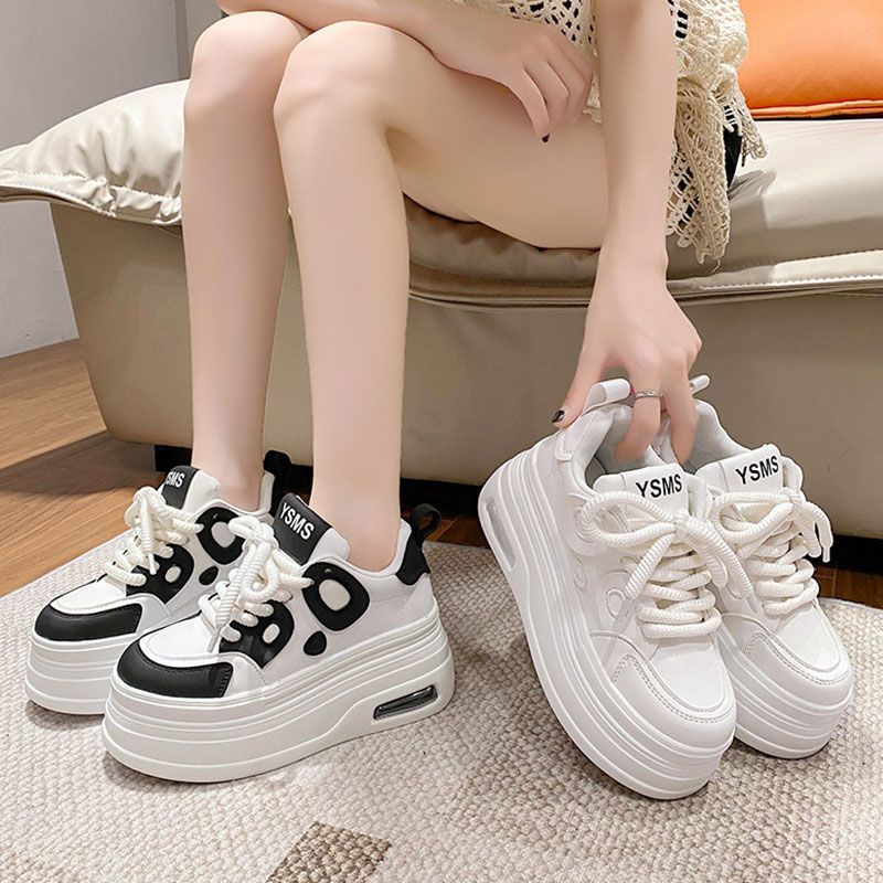 Thick soled white shoes for women, versatile and popular panda shoes, slimming and niche casual sponge shoes