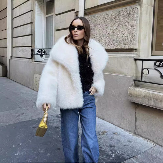 Fashionable large lapel faux fur coat, elegant and socialite, long sleeved warm coat, fur top