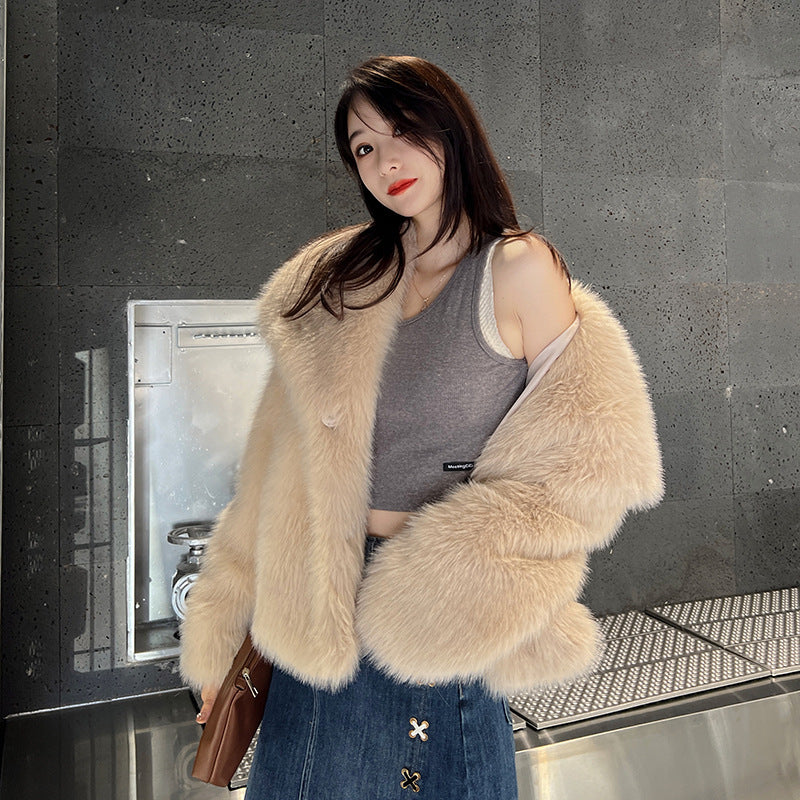 Fashionable large lapel faux fur coat, elegant and socialite, long sleeved warm coat, fur top