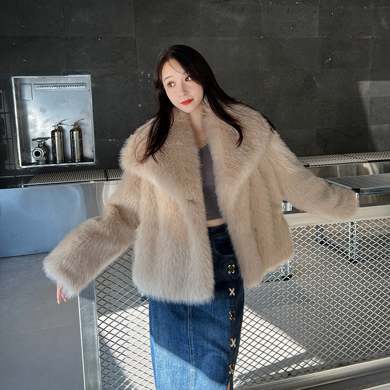 Fashionable large lapel faux fur coat, elegant and socialite, long sleeved warm coat, fur top