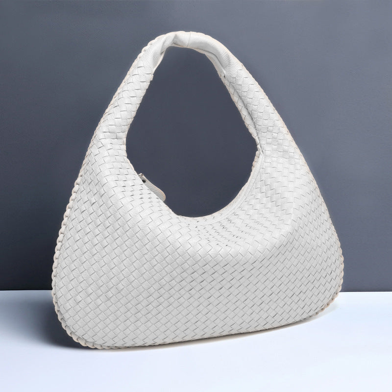 Crescent shaped women's bag hand woven hand-held dumpling bag fashionable single shoulder armpit bag