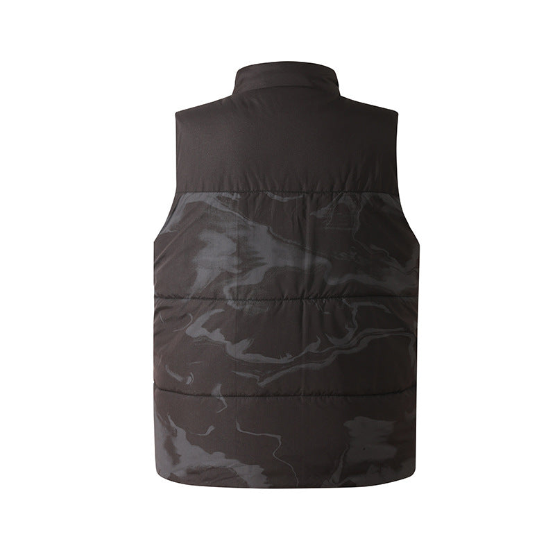 Intelligent heating vest camouflage USB electric vest with constant temperature heating, warmth and cold protection, and a vest clip for heating